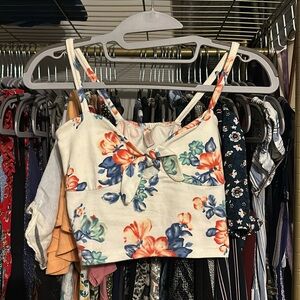 Tie-front crop top - floral print - size small